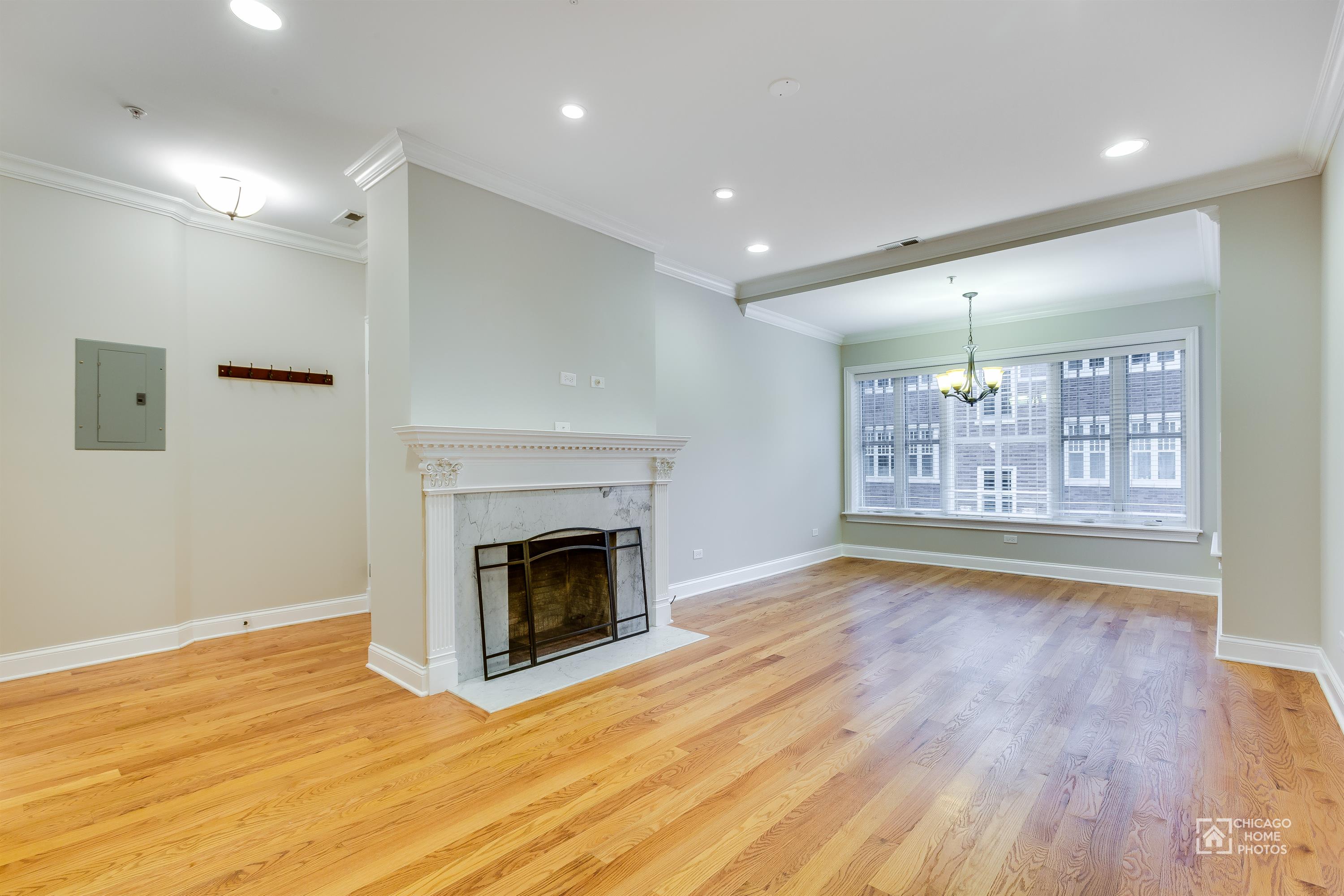 632-40 N Hinman Ct. - 638-2H