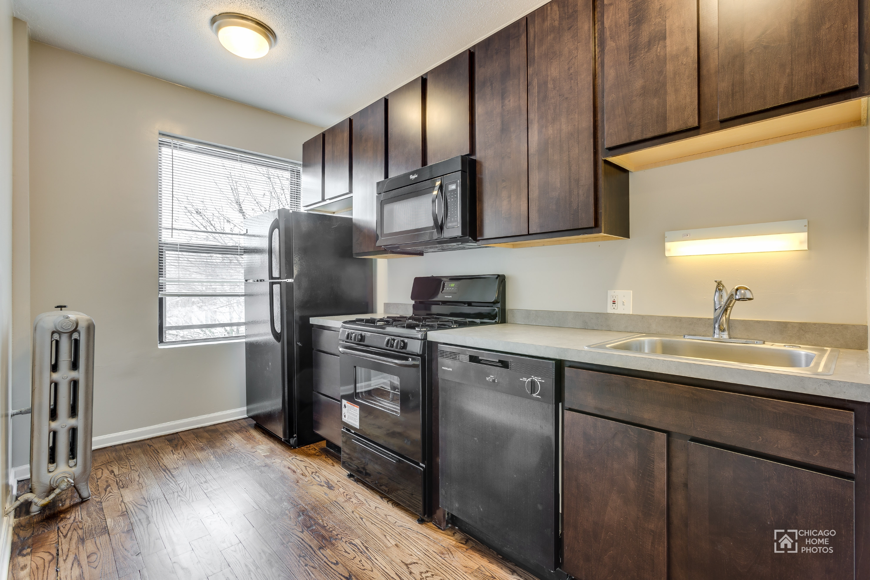7301 North Sheridan Road - 703