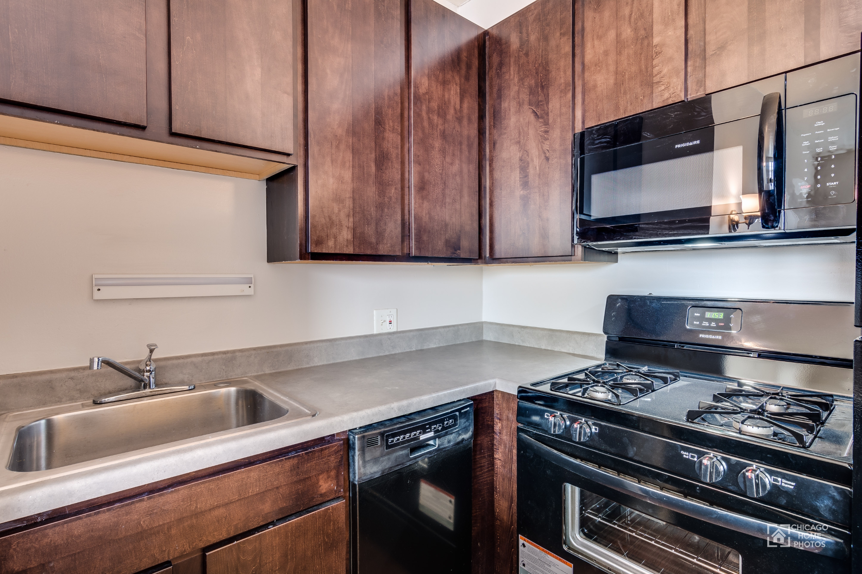 7301 North Sheridan Road - 701